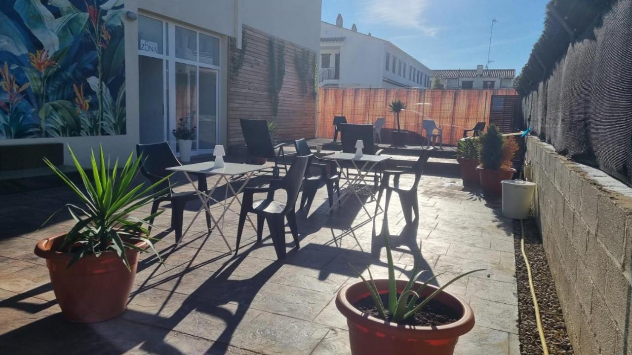 Zona5 Apartamentos Turísticos El Vendrell Exterior foto